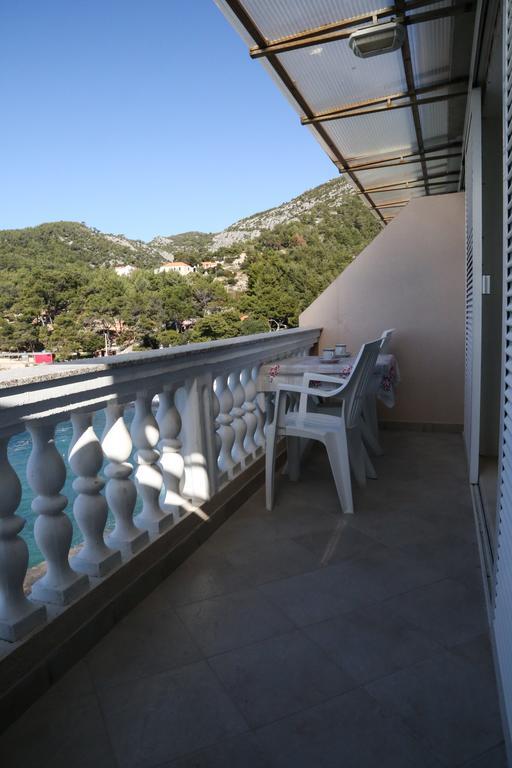 Apartments Dragica Milna  Exterior photo